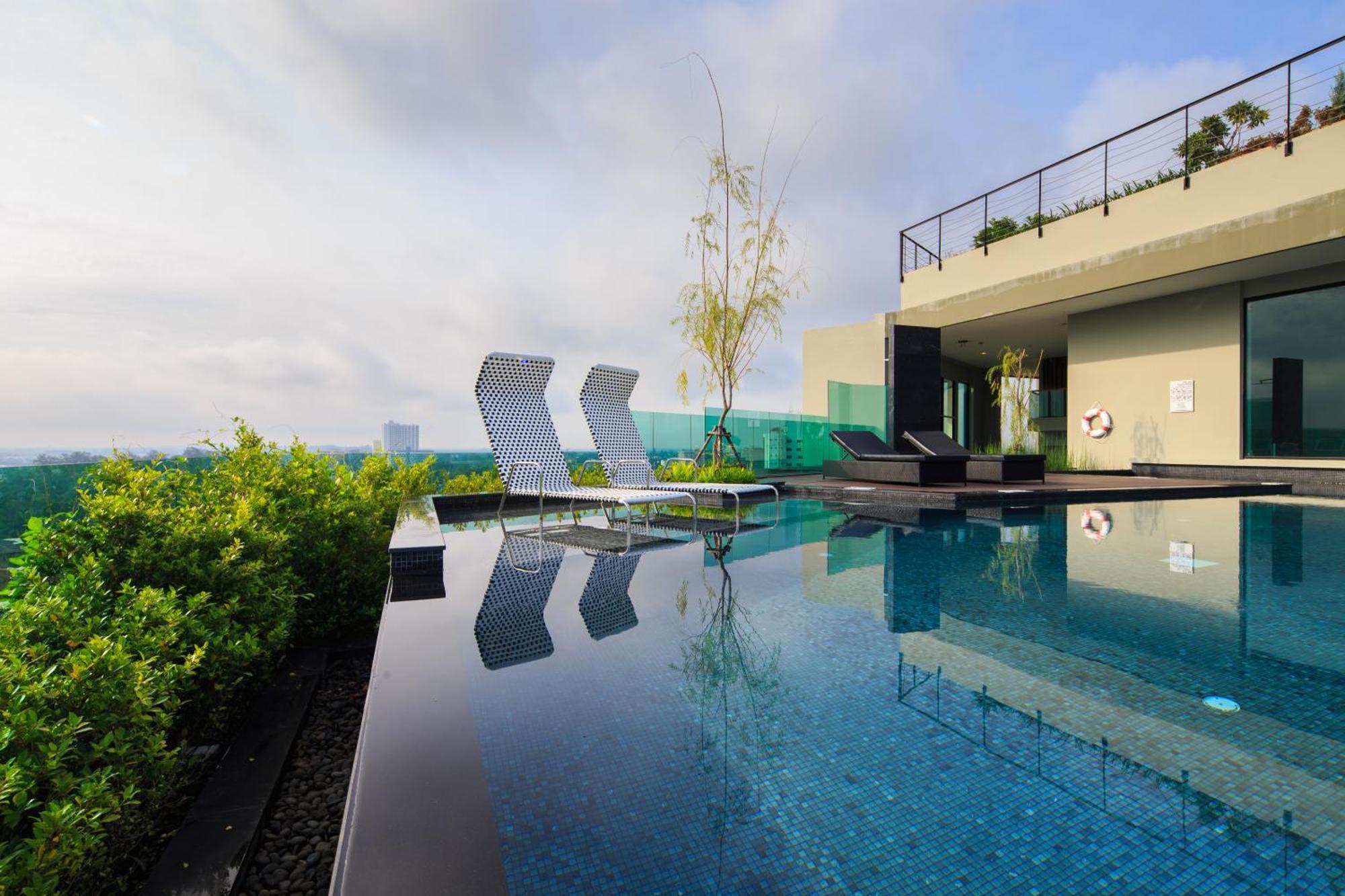 The Astra Condo Chaing Mai Chiang Mai Exteriör bild