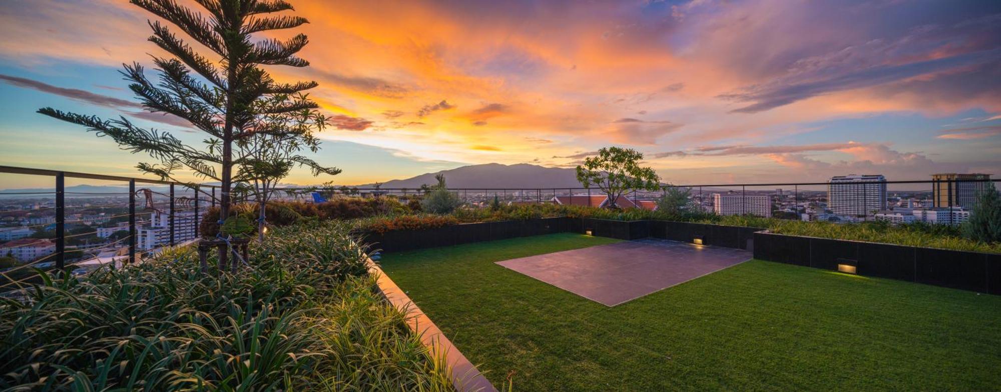 The Astra Condo Chaing Mai Chiang Mai Exteriör bild